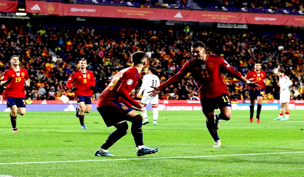 دیدارهای نخستین شب از دور دهم مرحله انتخابی یورو ۲۰۲۴ با پیروزی تیم‌های ملی اسپانیا و پرتگال مقابل رقبای‌شان به پایان رسید