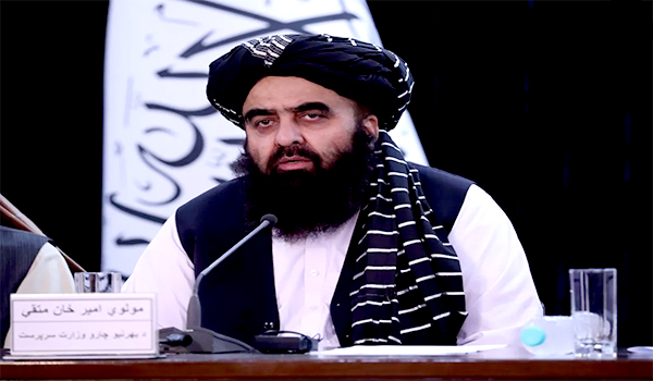متقی: امیدواریم که سفر مولانا فضل‌رحمان به کابل سبب بهبود روابط افغانستان و پاکستان شود
