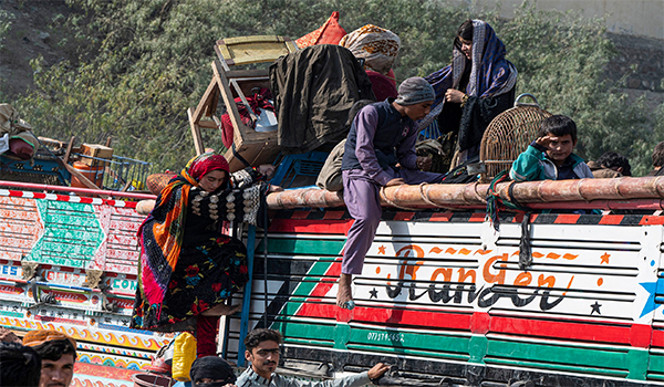 اخراج بیش از ۱۰۰ مهاجر افغانستانی در طی دو روز از پاکستان