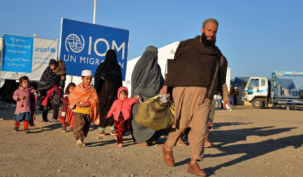 هشدار نهادهای امدادرسان از افزایش نیازمندی عودت‌کنندگان افغانستان به کمک‌های بشری